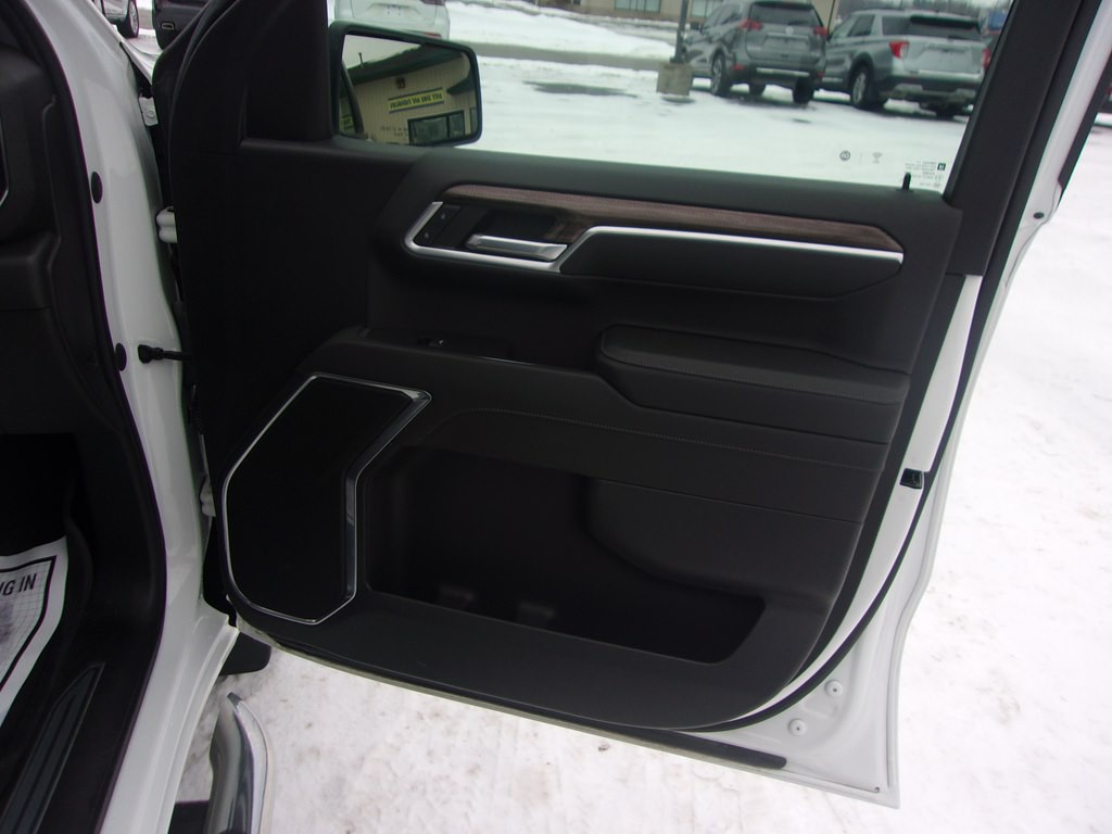 2022 Chevrolet Silverado 1500 Image 17