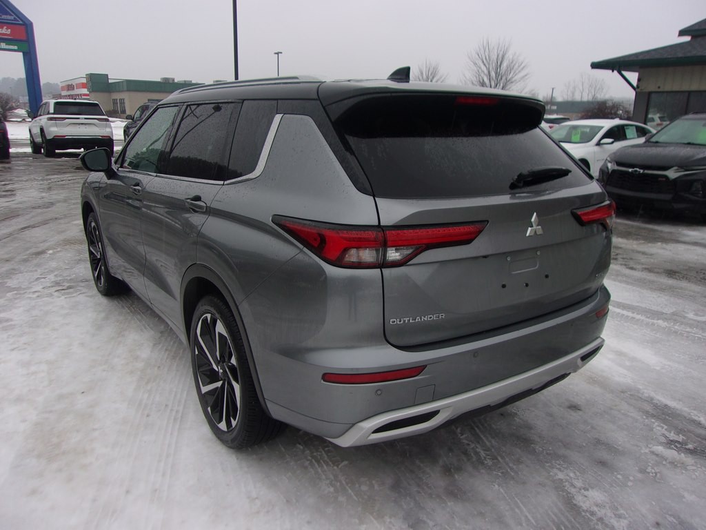 2024 Mitsubishi Outlander Image 7