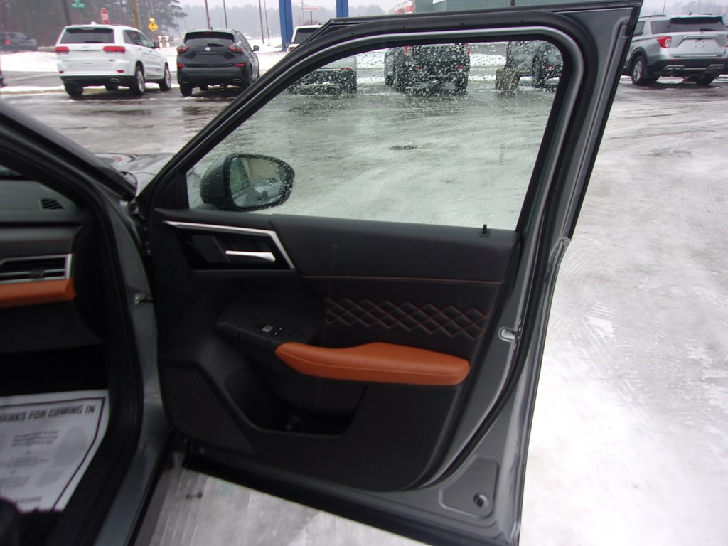 2024 Mitsubishi Outlander Image 19