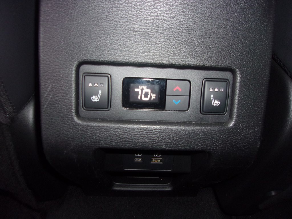2024 Mitsubishi Outlander Image 22