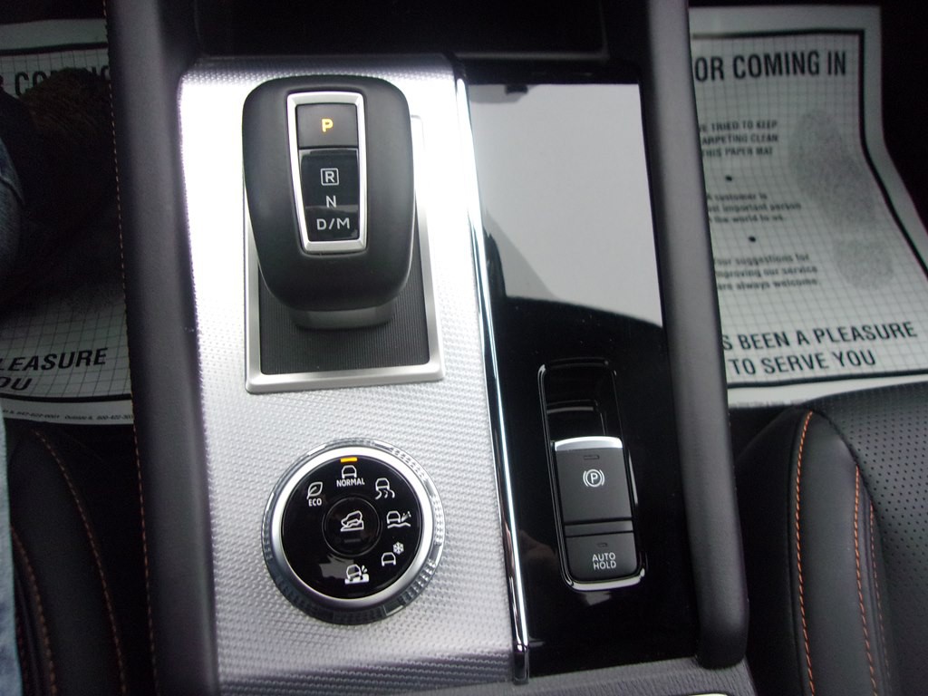 2024 Mitsubishi Outlander Image 31