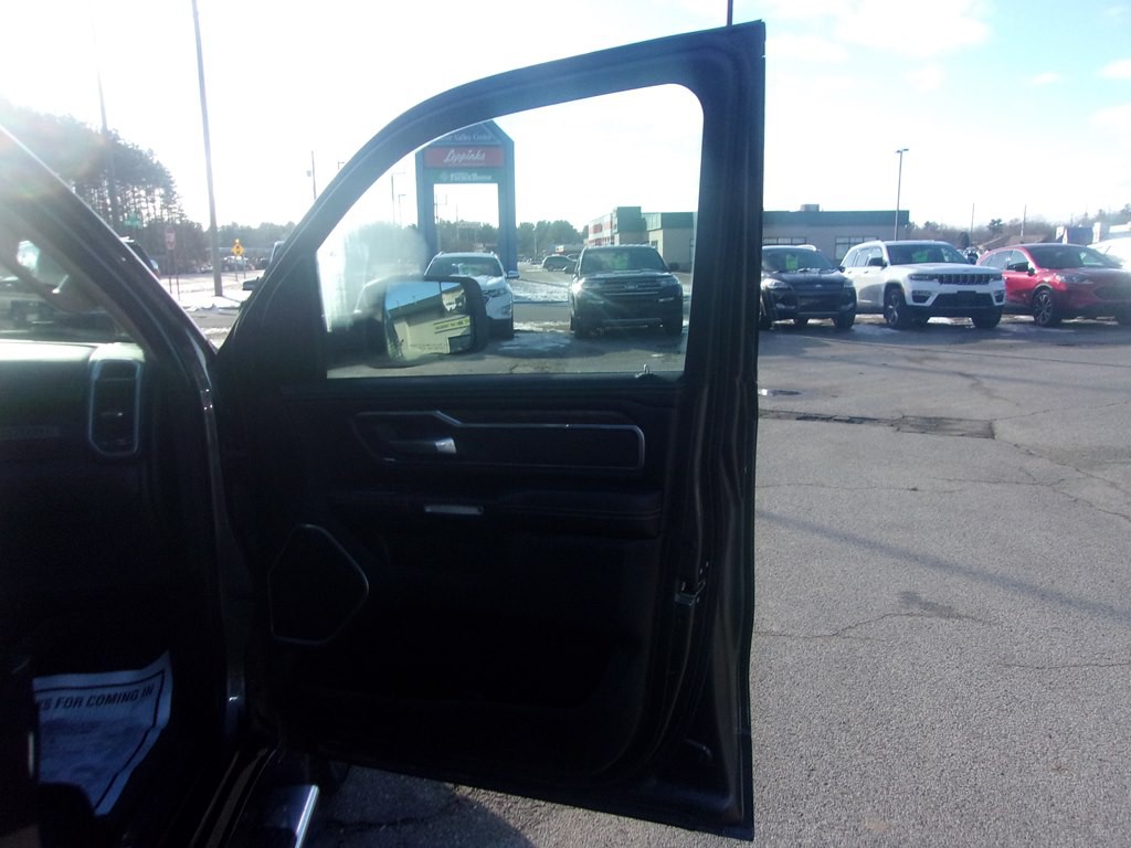 2020 RAM 1500 Image 17