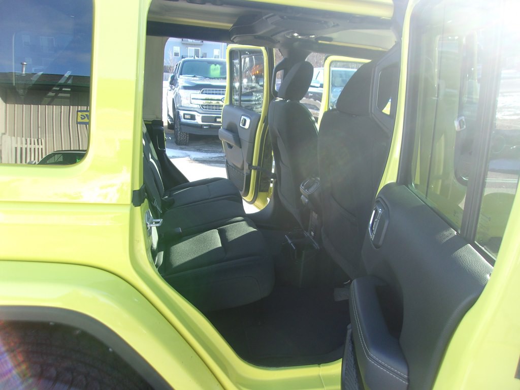 2023 Jeep Wrangler Image 15