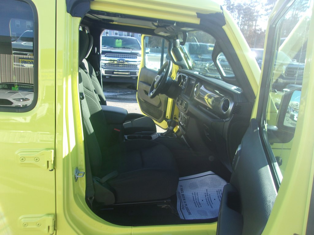 2023 Jeep Wrangler Image 17