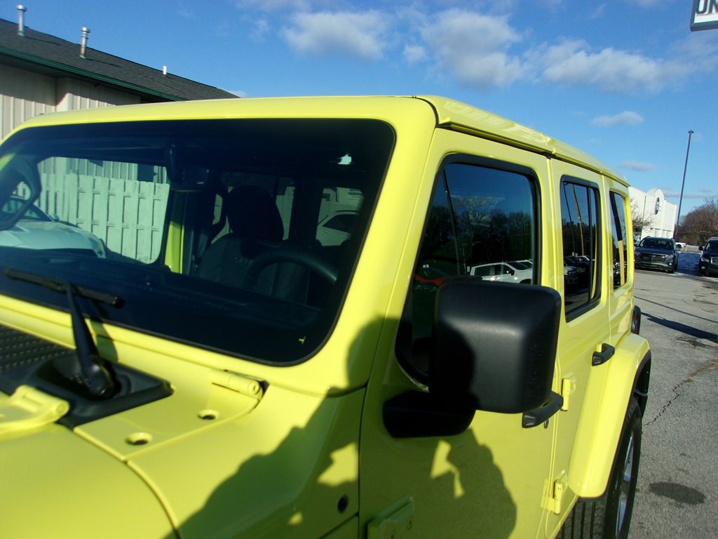 2023 Jeep Wrangler Image 32