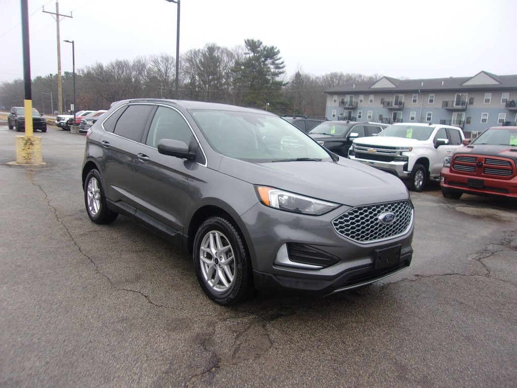 2023 Ford Edge Image 3