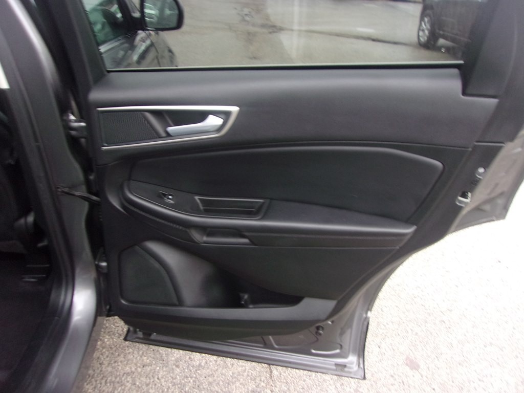 2023 Ford Edge Image 15