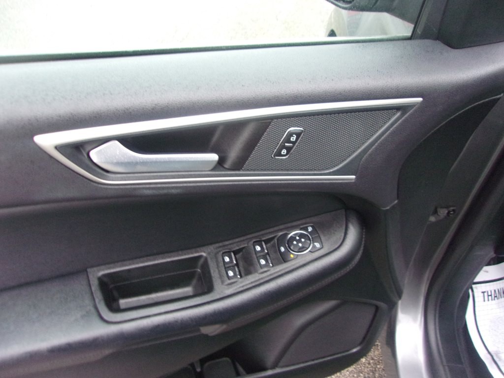 2023 Ford Edge Image 27
