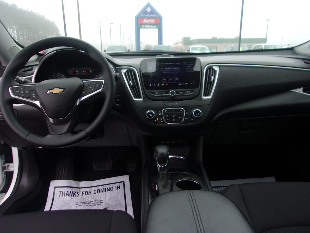 2024 Chevrolet Malibu Image 19