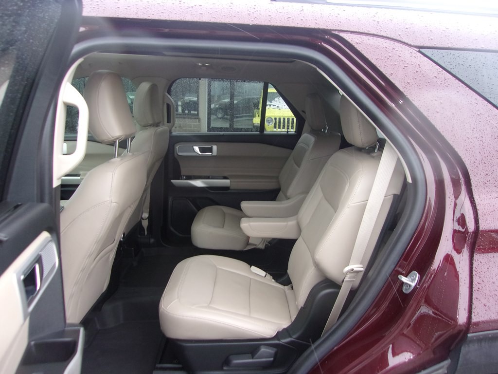2022 Ford Explorer Image 11