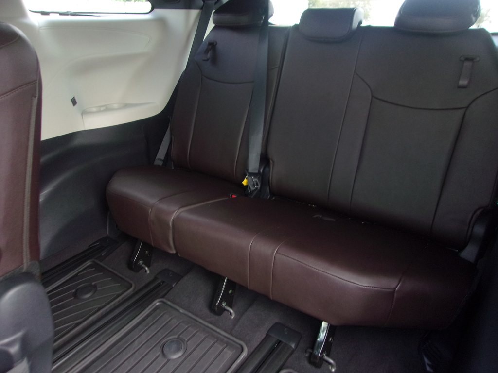 2024 Toyota Sienna Image 12
