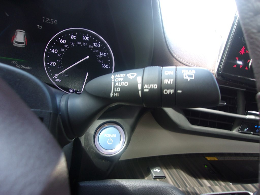 2024 Toyota Sienna Image 24
