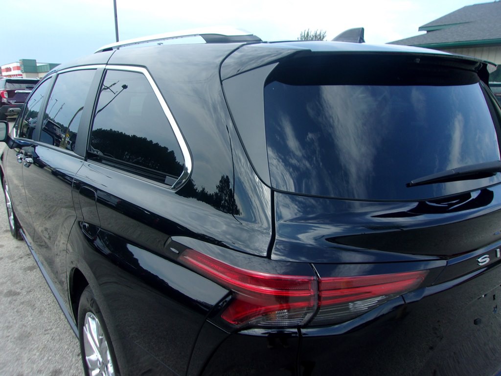 2024 Toyota Sienna Image 34