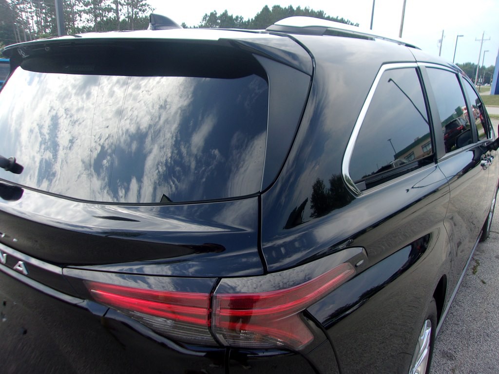 2024 Toyota Sienna Image 35