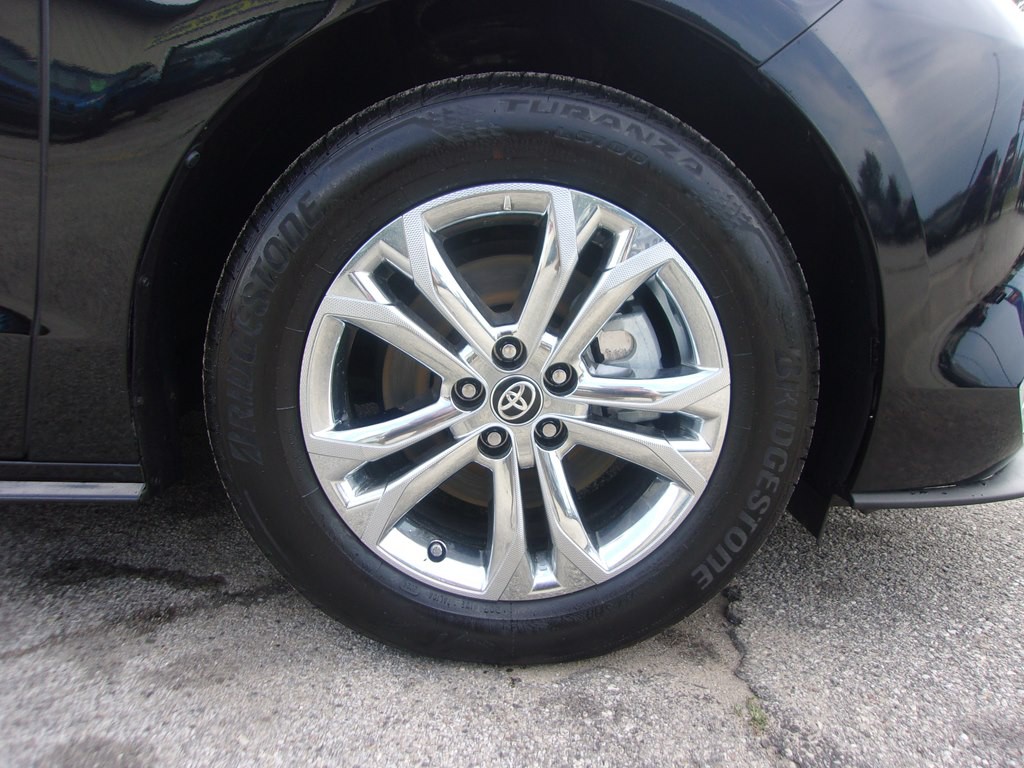2024 Toyota Sienna Image 37