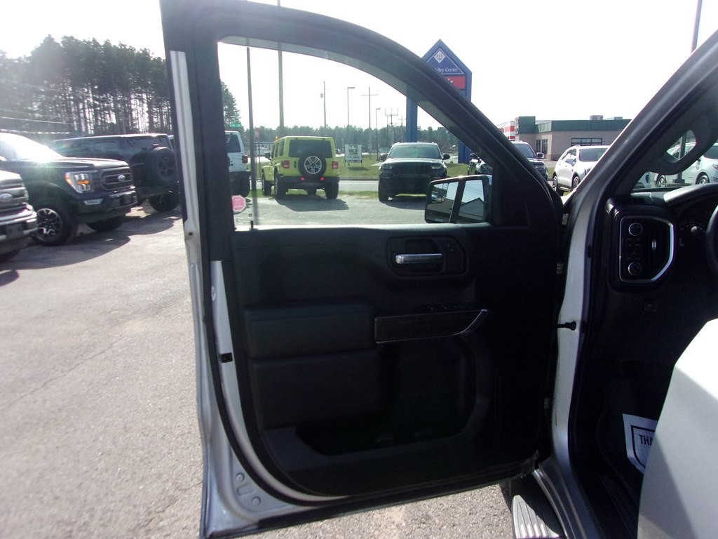 2022 Chevrolet Silverado 1500 Image 10
