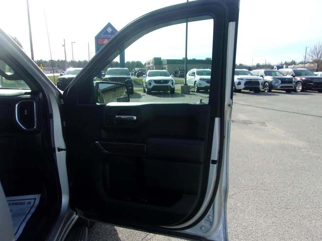 2022 Chevrolet Silverado 1500 Image 17