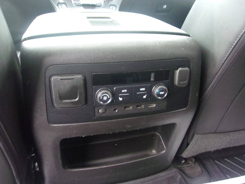 2017 GMC Yukon Image 22