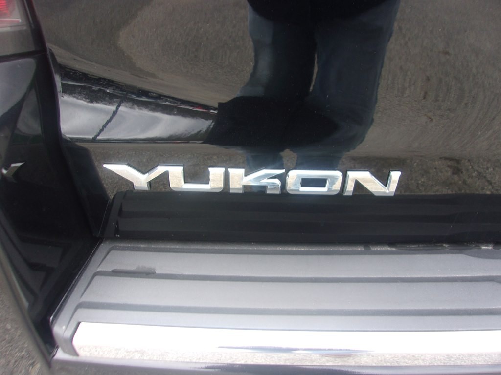 2017 GMC Yukon Image 40