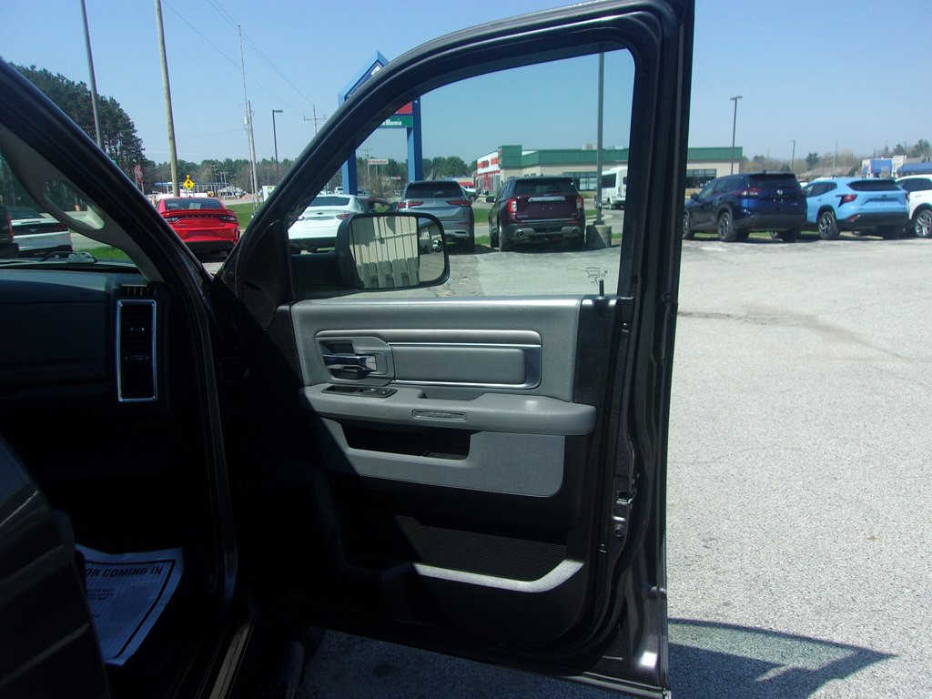 2019 RAM 1500 Image 17