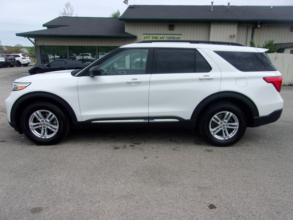 2020 Ford Explorer Image 8
