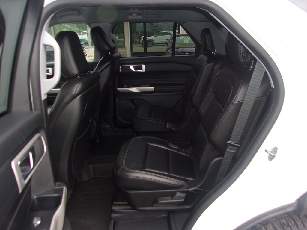 2020 Ford Explorer Image 11