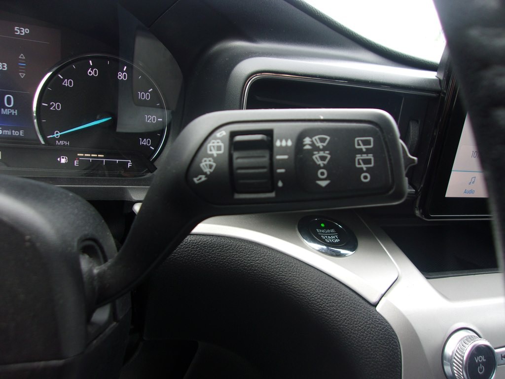 2020 Ford Explorer Image 25