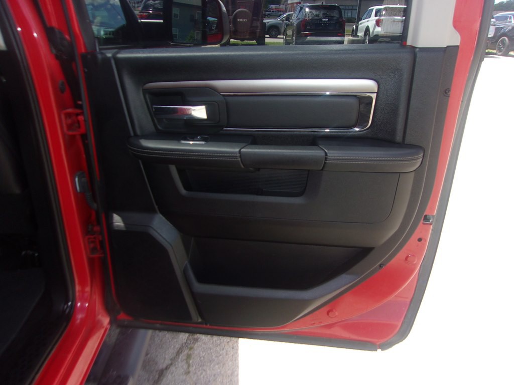 2017 RAM 1500 Image 15