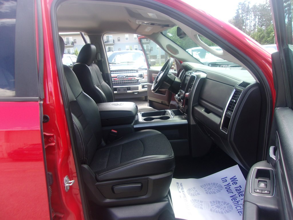 2017 RAM 1500 Image 16