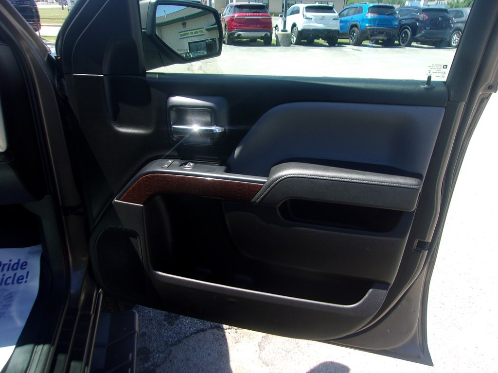 2014 GMC Sierra Image 17