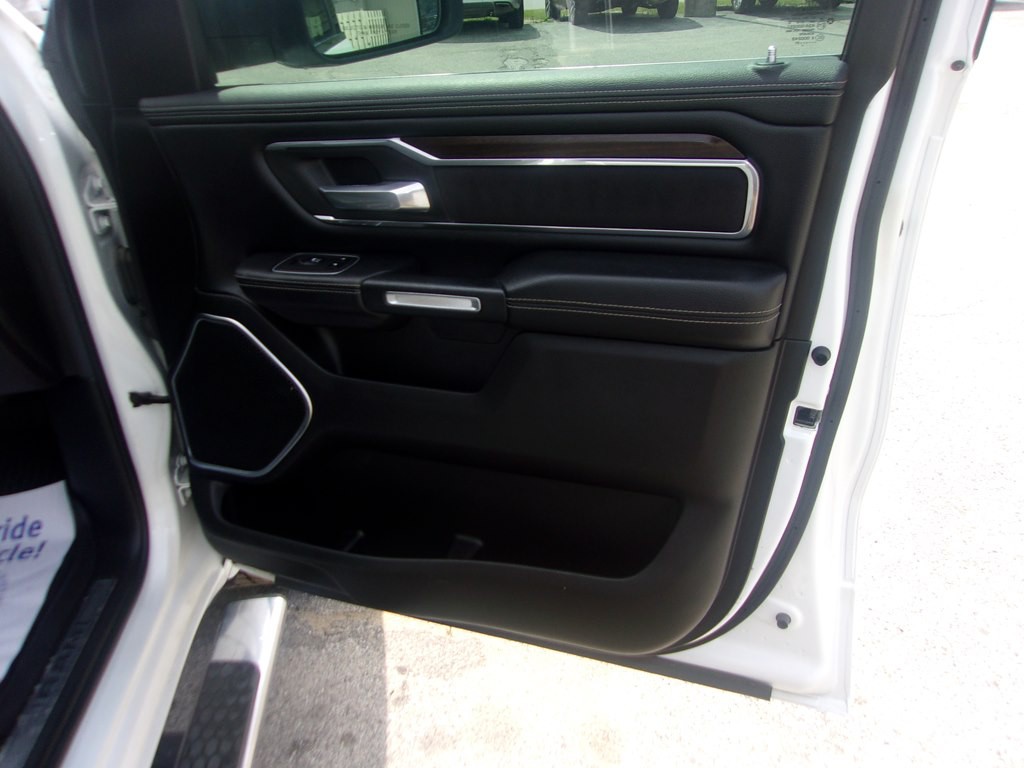 2021 RAM 1500 Image 17