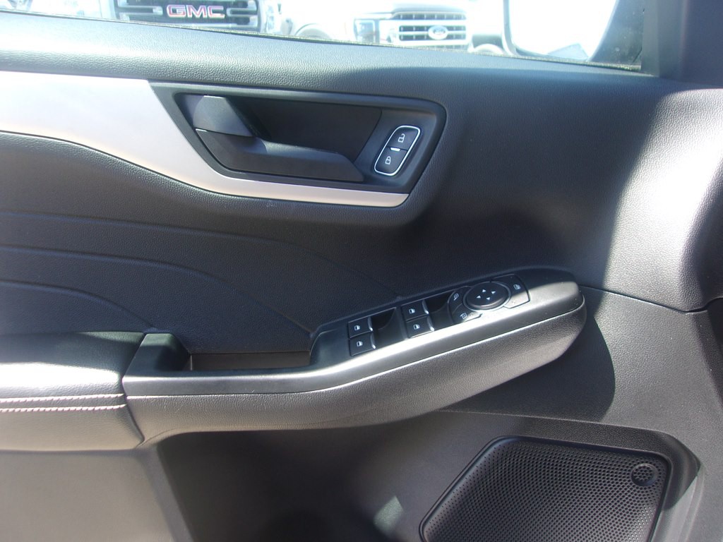 2022 Ford Escape Image 29