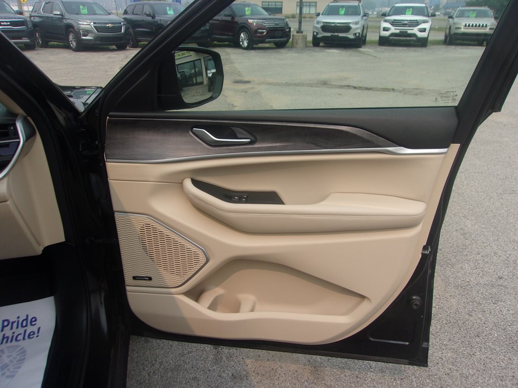 2022 Jeep Grand Cherokee Image 18