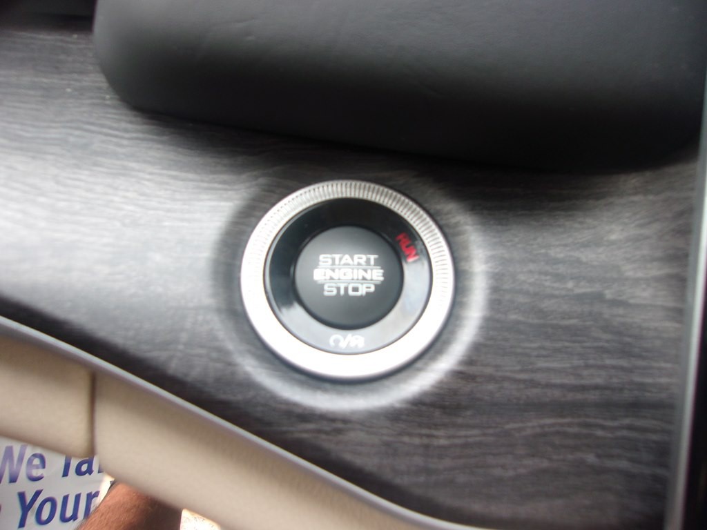 2022 Jeep Grand Cherokee Image 25