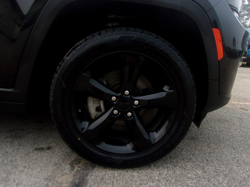 2022 Jeep Grand Cherokee Image 38