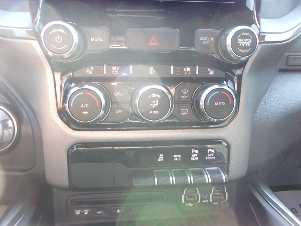 2019 RAM 1500 Image 24