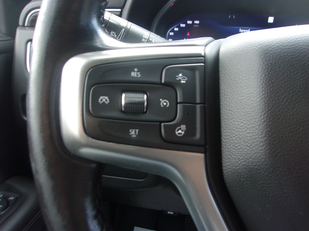 2022 Chevrolet Suburban Image 22