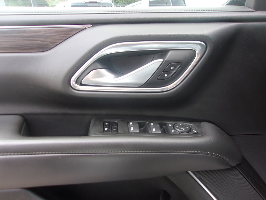 2022 Chevrolet Suburban Image 28