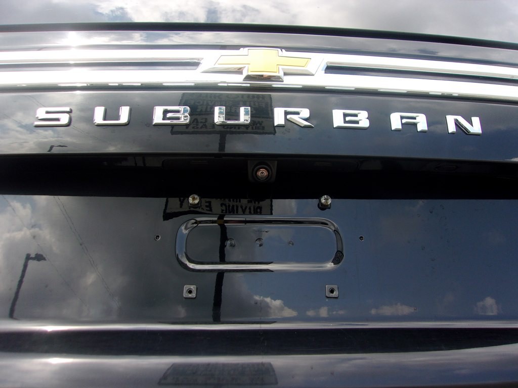 2022 Chevrolet Suburban Image 39