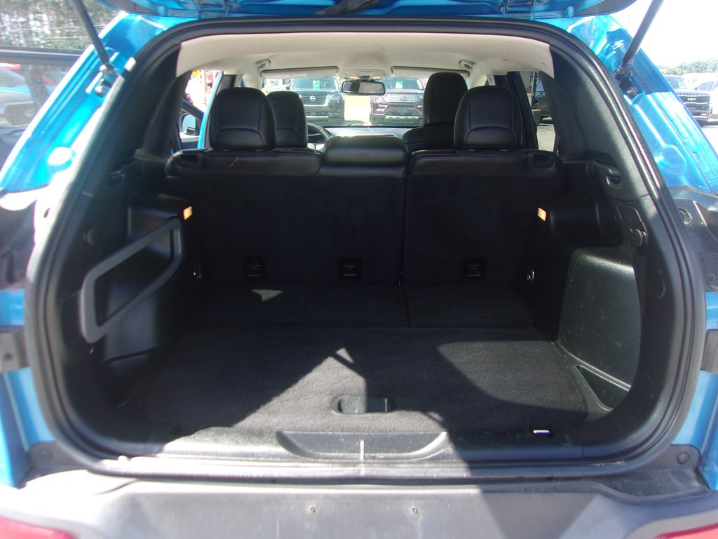 2017 Jeep Cherokee Image 13