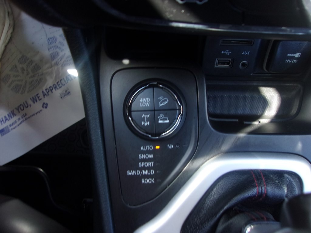 2017 Jeep Cherokee Image 26