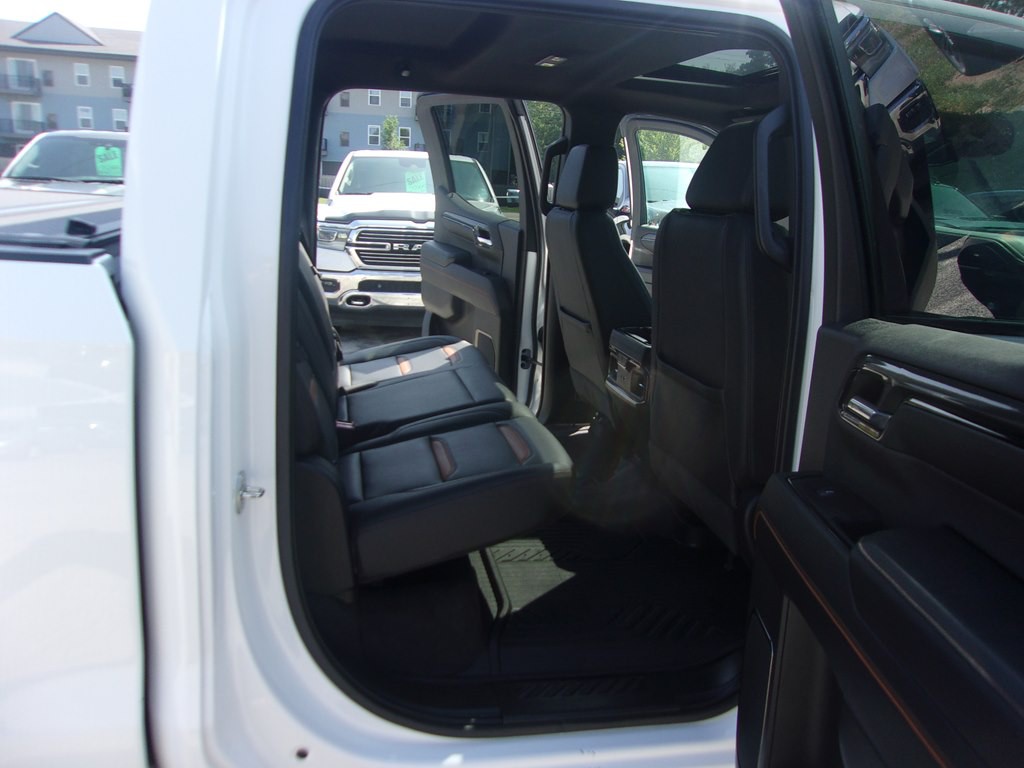 2022 GMC Sierra Image 13