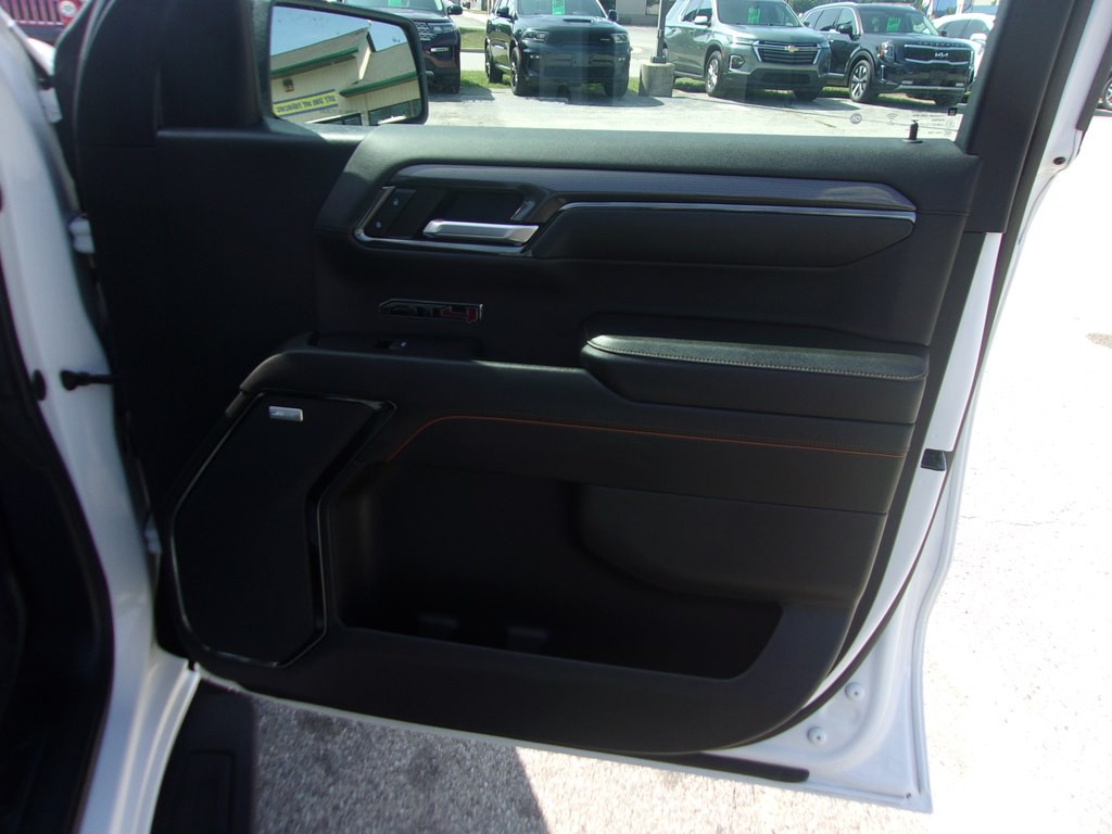2022 GMC Sierra Image 16