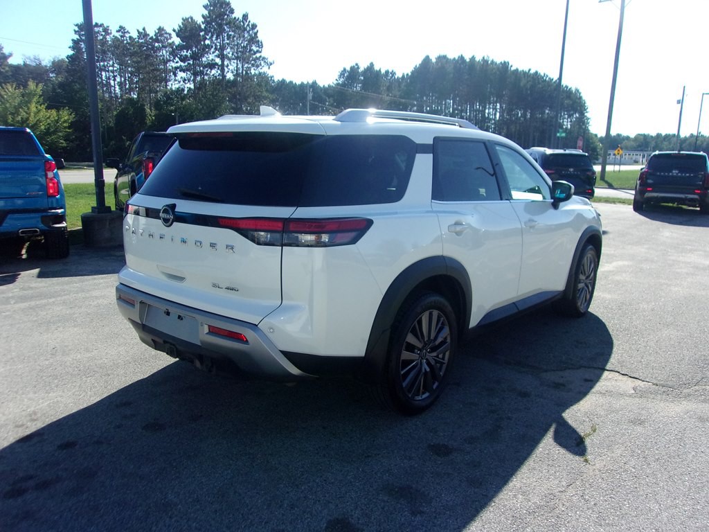 2023 Nissan Pathfinder Image 5
