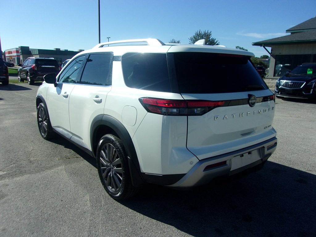 2023 Nissan Pathfinder Image 7