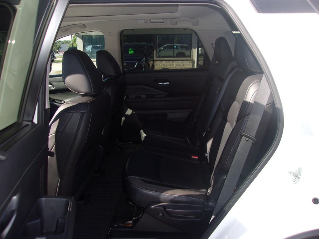 2023 Nissan Pathfinder Image 11