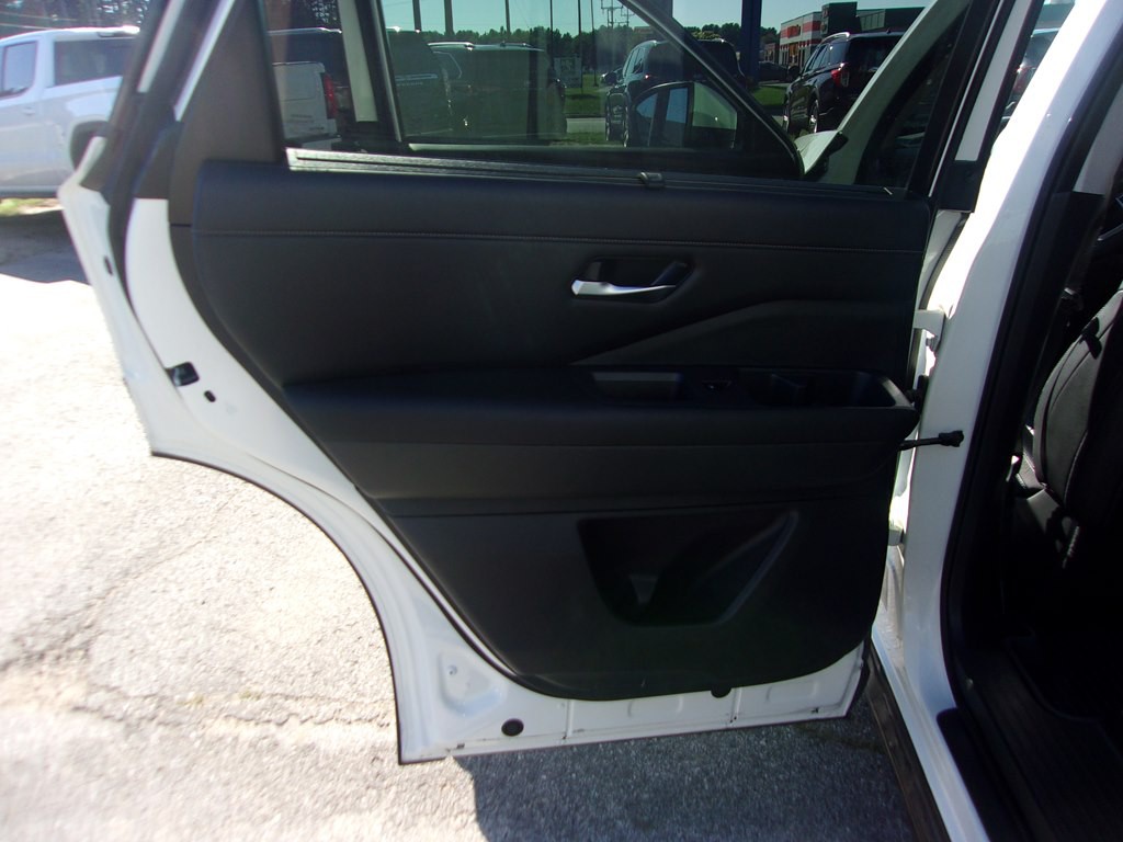 2023 Nissan Pathfinder Image 12