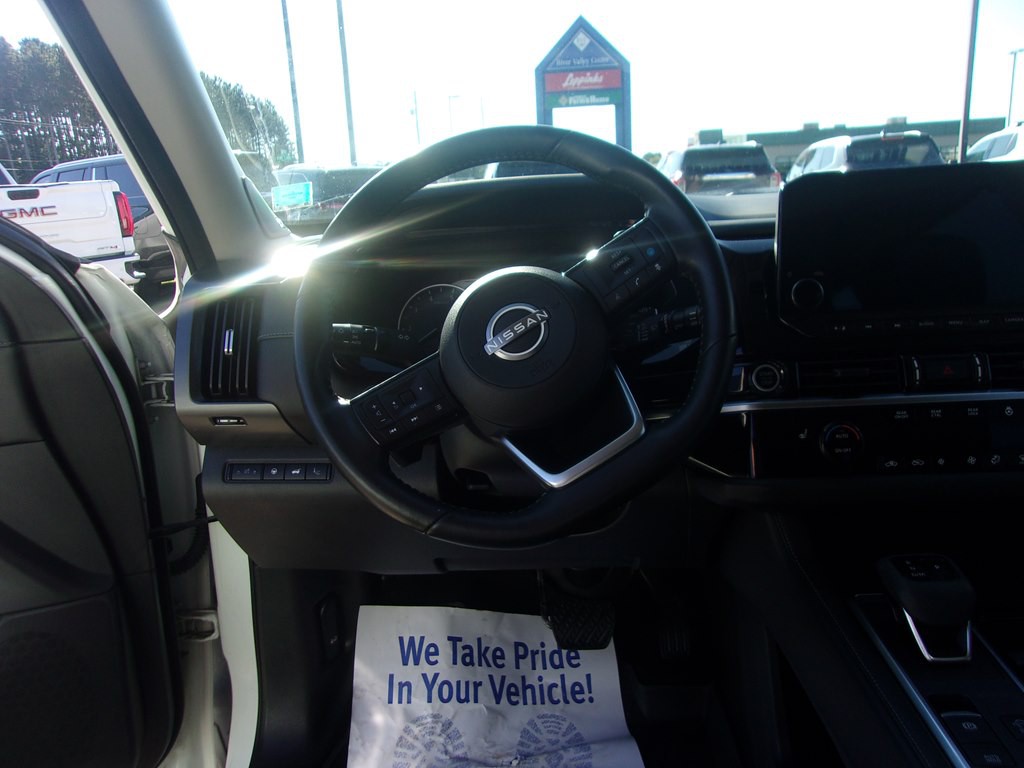 2023 Nissan Pathfinder Image 18