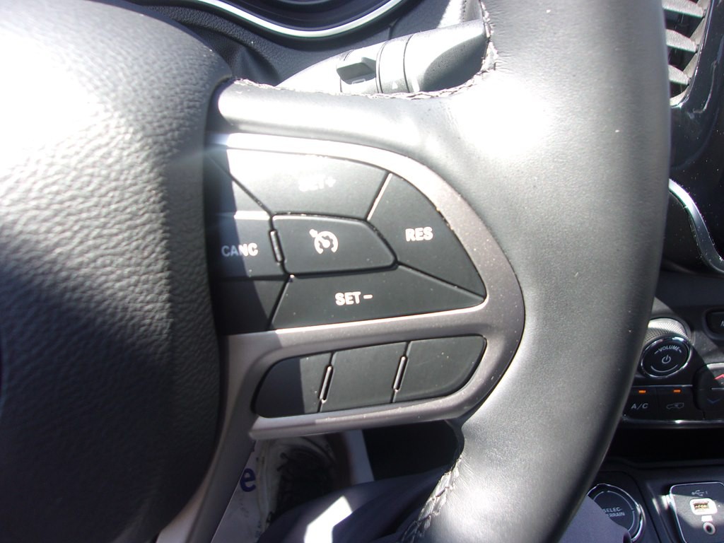 2019 Jeep Cherokee Image 22