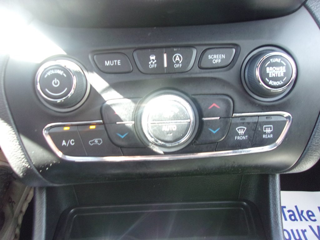 2019 Jeep Cherokee Image 26